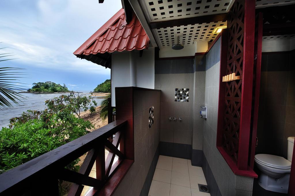 Paya Beach Spa & Dive Resort Kampung Genting Exterior foto