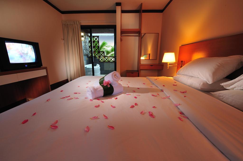 Paya Beach Spa & Dive Resort Kampung Genting Exterior foto