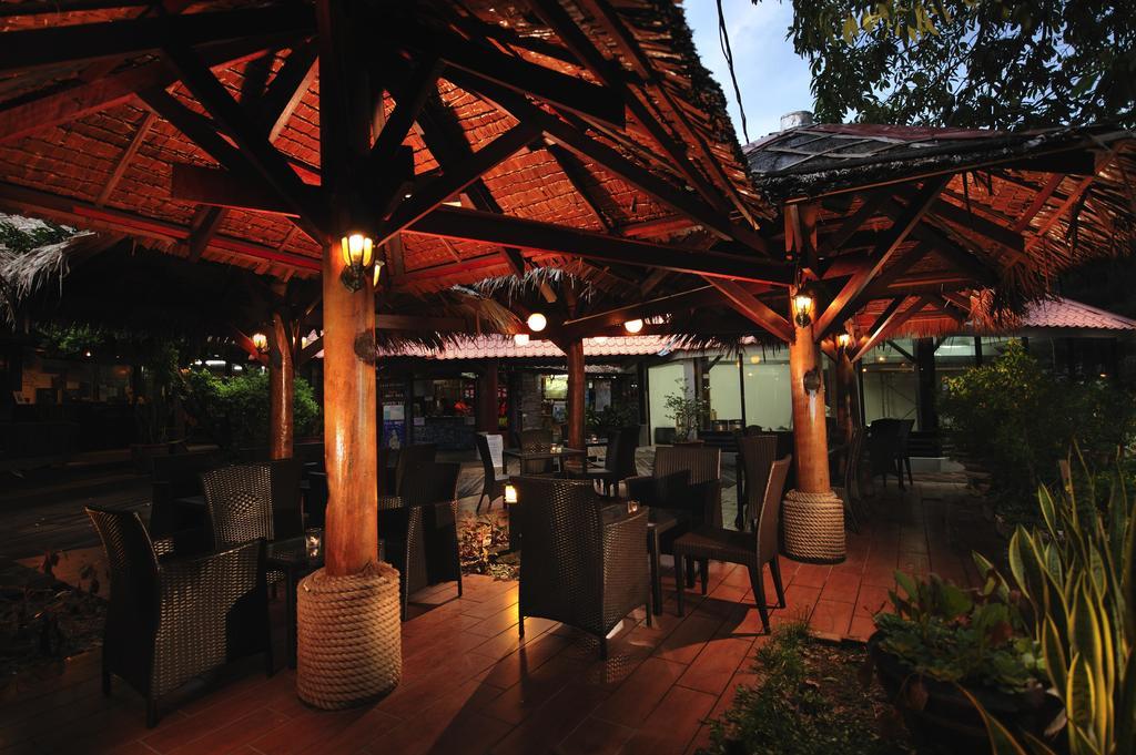 Paya Beach Spa & Dive Resort Kampung Genting Exterior foto
